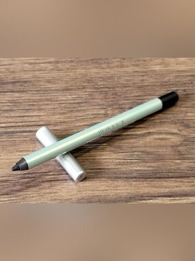 Mally Black Velvet Waterproof Liner